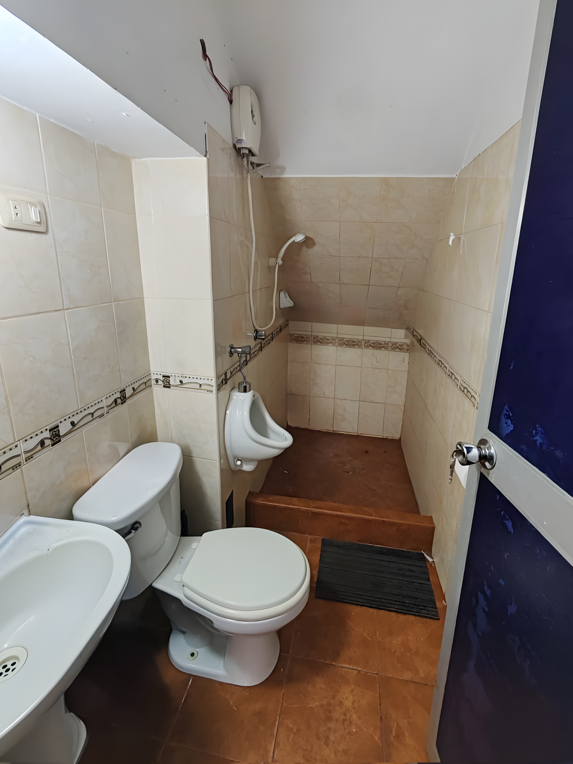 Casa en Remate en Comas