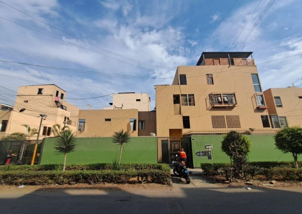 Casa en Remate en Comas