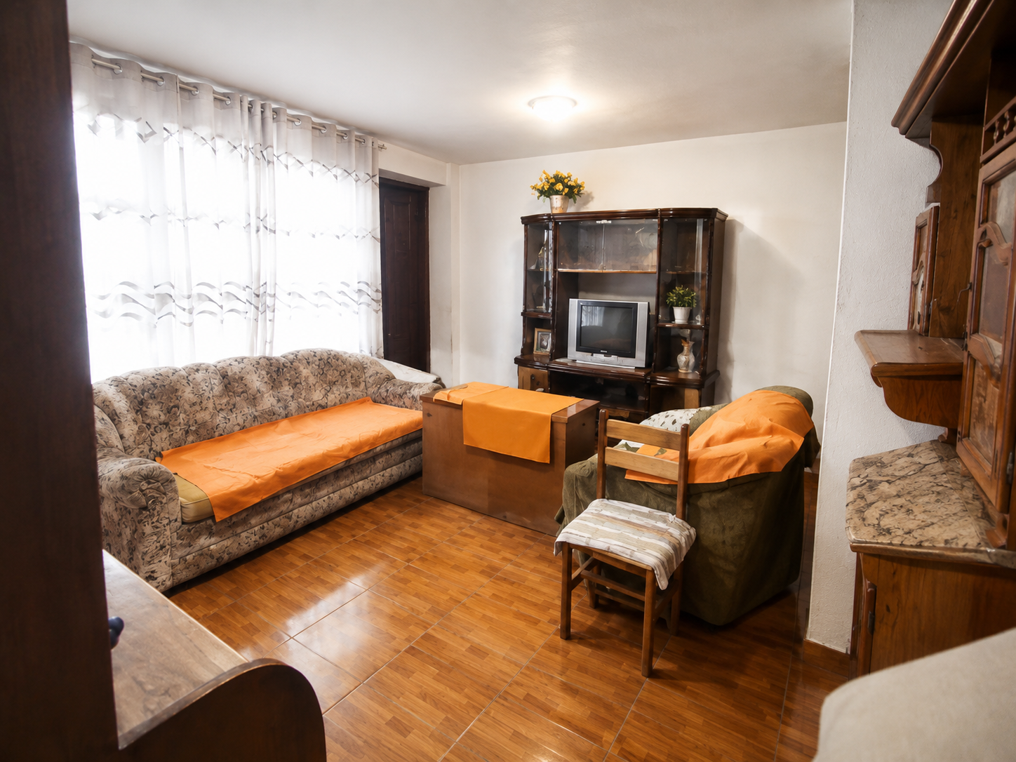 Casa en Remate en Comas